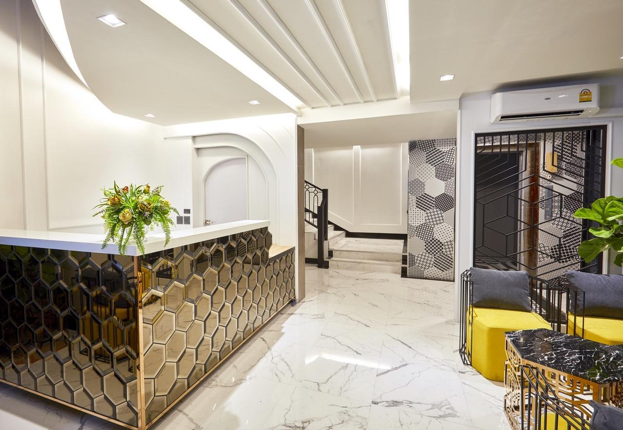Chezzotel Pattaya Bagian luar foto