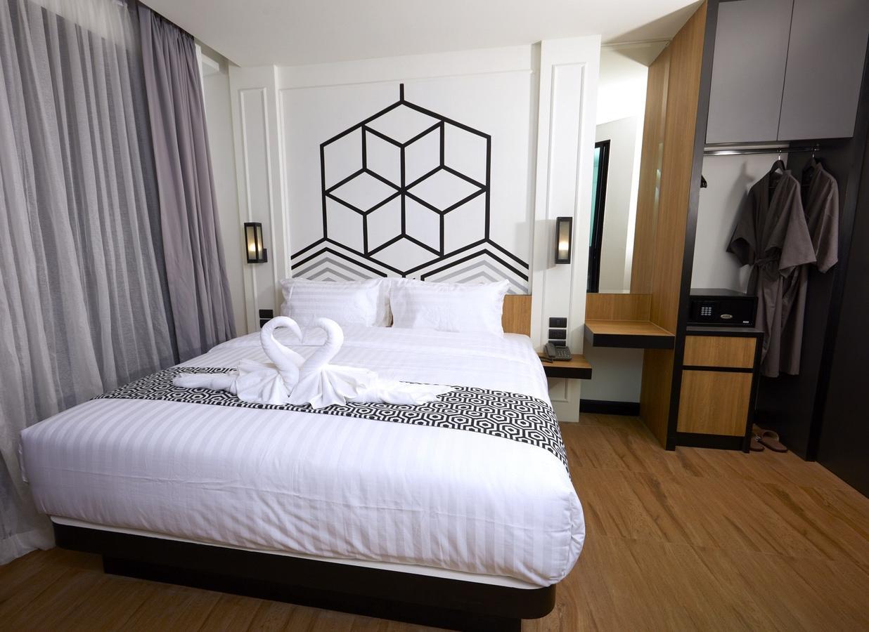 Chezzotel Pattaya Bagian luar foto