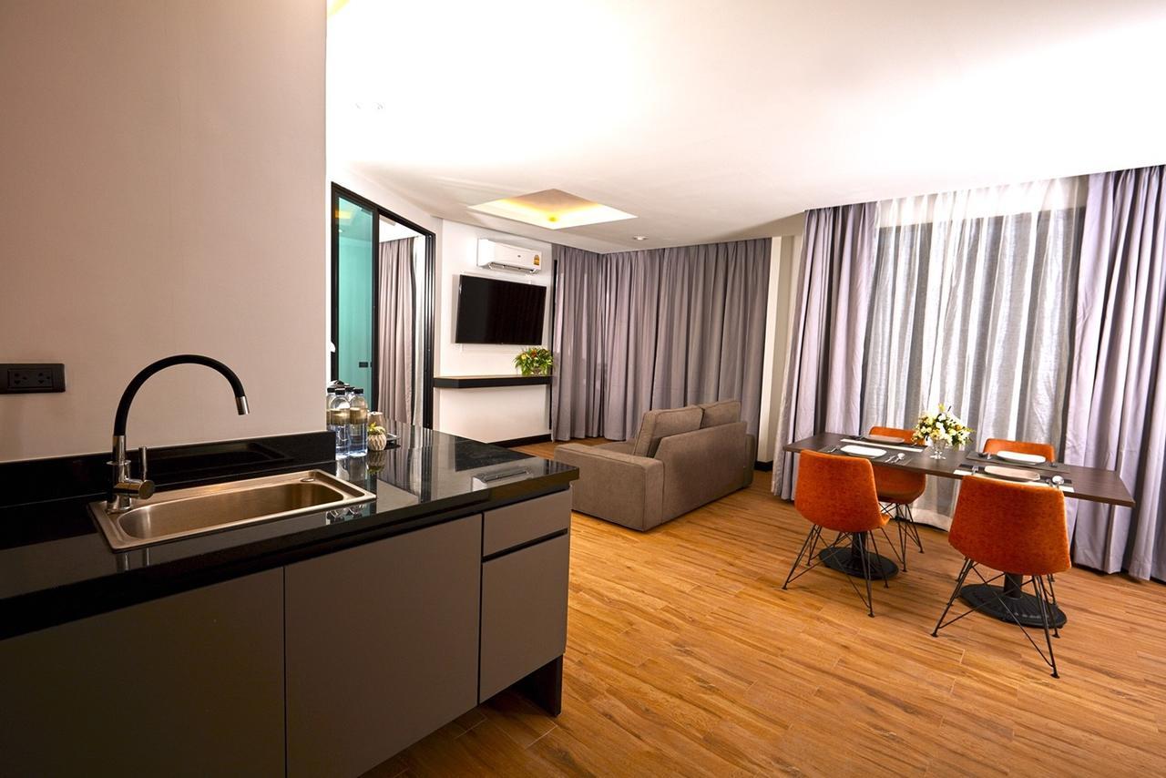 Chezzotel Pattaya Bagian luar foto